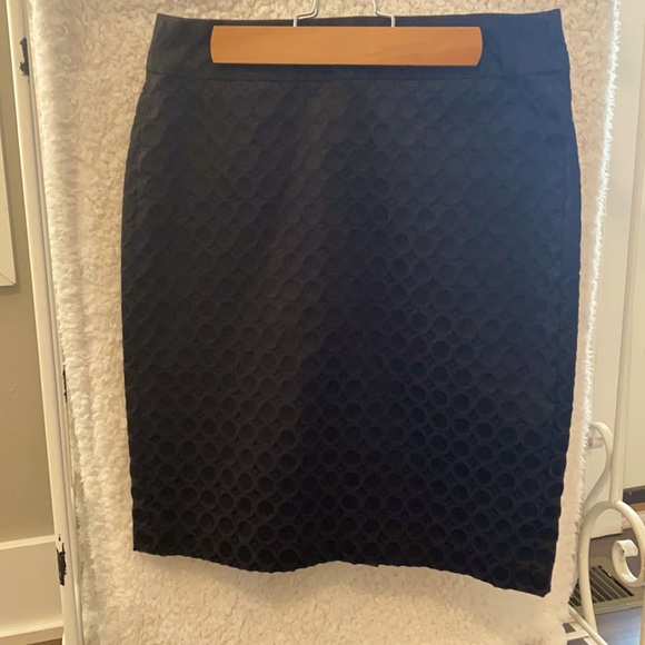 Banana Republic Pencil Skirt: Size 0 - Picture 5 of 8